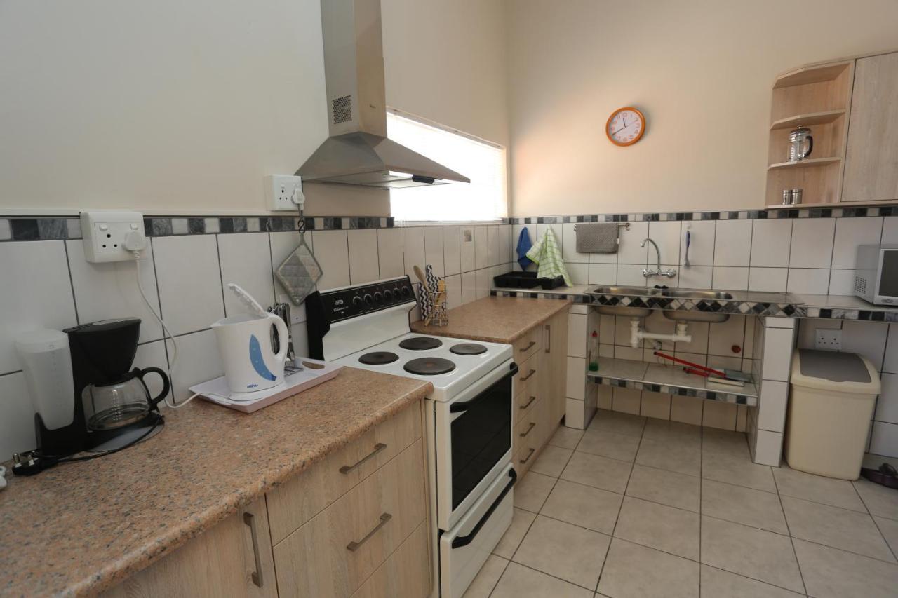 Apartament Orange House Self Catering Aus Zewnętrze zdjęcie